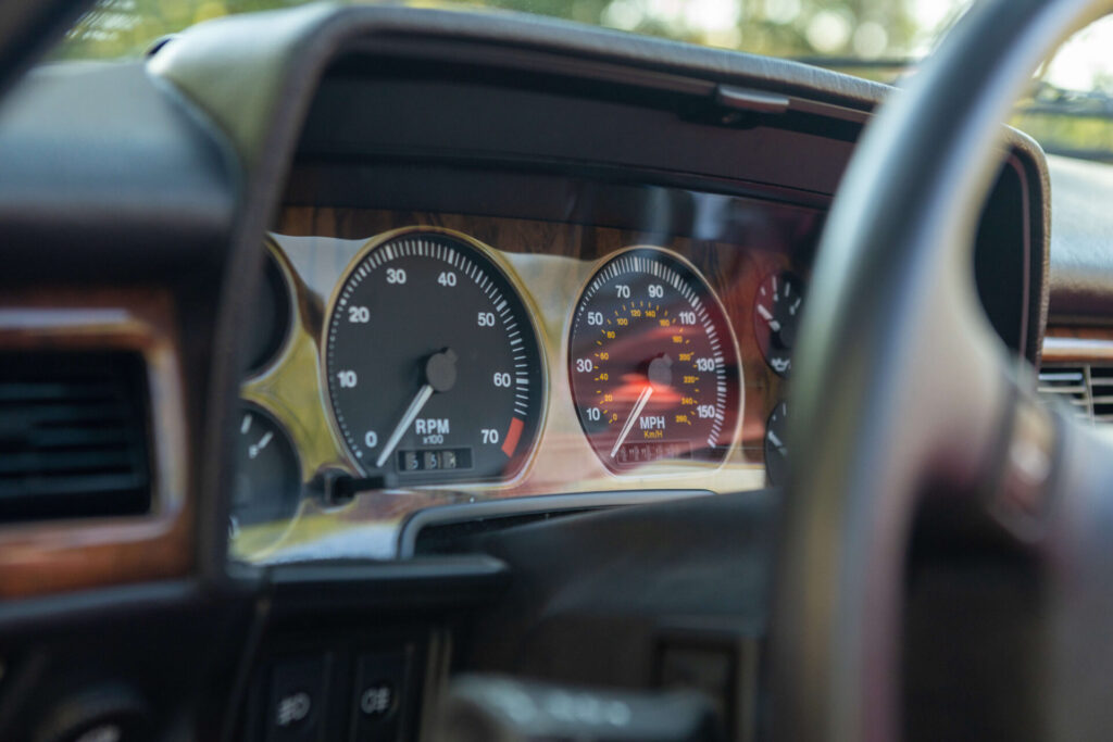 Close up of the dashboard of a Jaguar XJS