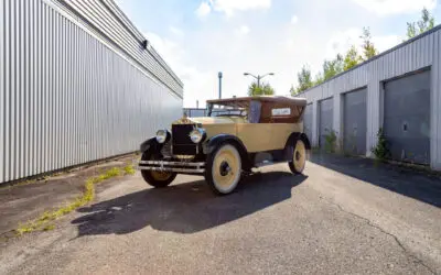 1923 6-40 Touring Moon